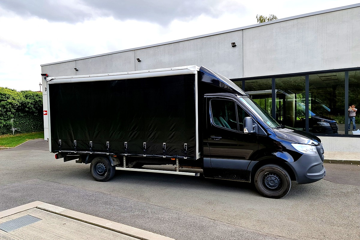 Camion Galant de profil